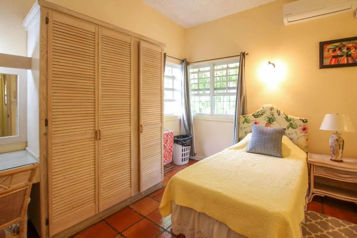 Aqua Bliss Home Saint James Holiday home